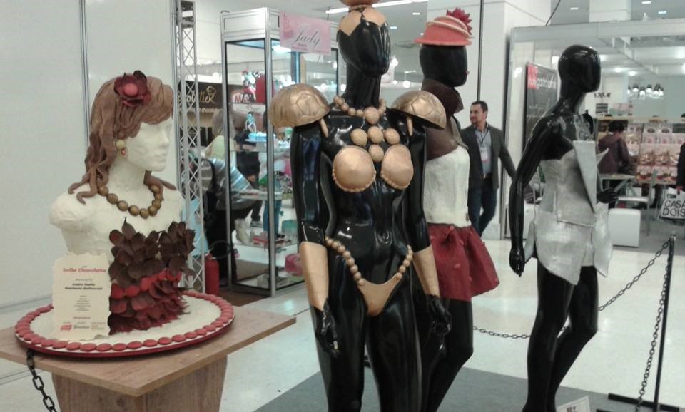 Roupas de Chocolate